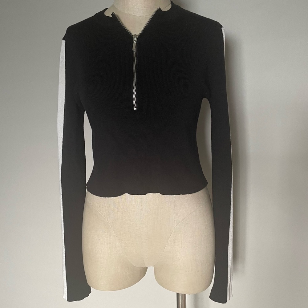 Windsor black long sleeve zip neck sweater size M